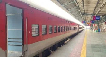 कटरा – बनिहाल के बीच विशेष अनारक्षित ट्रेन का सफल संचालन