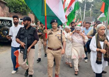 Massive Tiranga Rally Held in Bandipora, DC & SSP Bandipora Lead Patriotic March