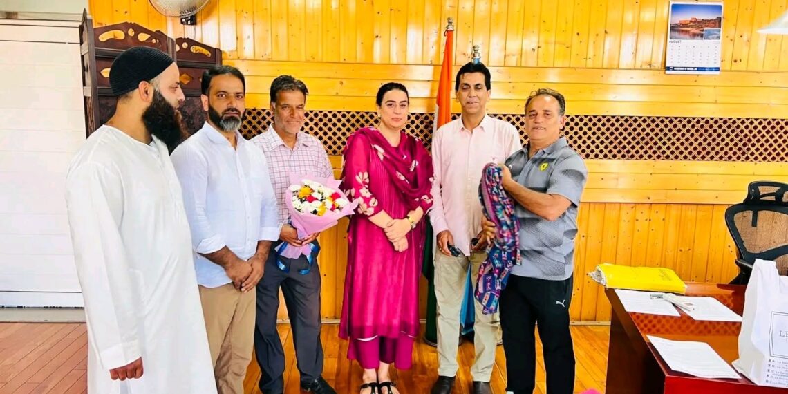 “We Will Ensure Night Cricket Facilities at TRC Ground”: Nuzhat Gul Assures Dalgate Cricket Fraternity