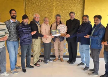 Tashi Dawa Finally Receives Best Short Film Award After Flight Delay