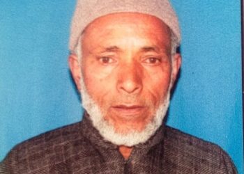 شمس فقیرکلچرل ویلفیر سوسایٹی کے صدرعاشق مشتاق کے والدکا انتقال،چہارم سوموار 31 اگست کو آبائی گاوں کلشی پورہ خانصاحب بڈگام میں انجام دیاجائیںگا ۔تنظیم کےسرپرست اعلی مجیدمسرور نے کیادکھ کا اظہار * ۔