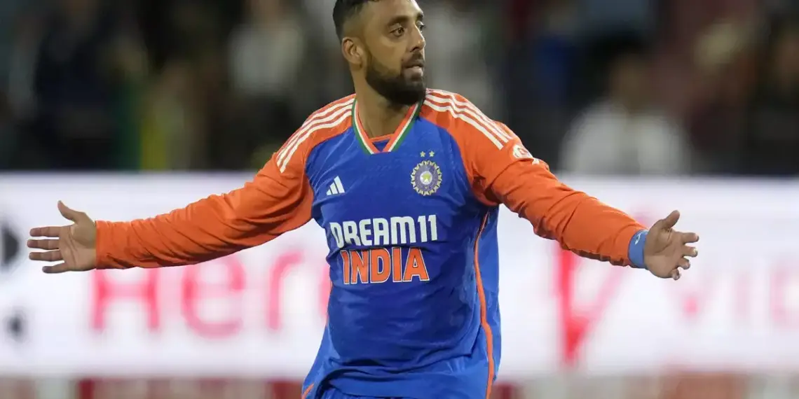 Chakravarthy stars as India beat NZ, set up SF clash with Aus