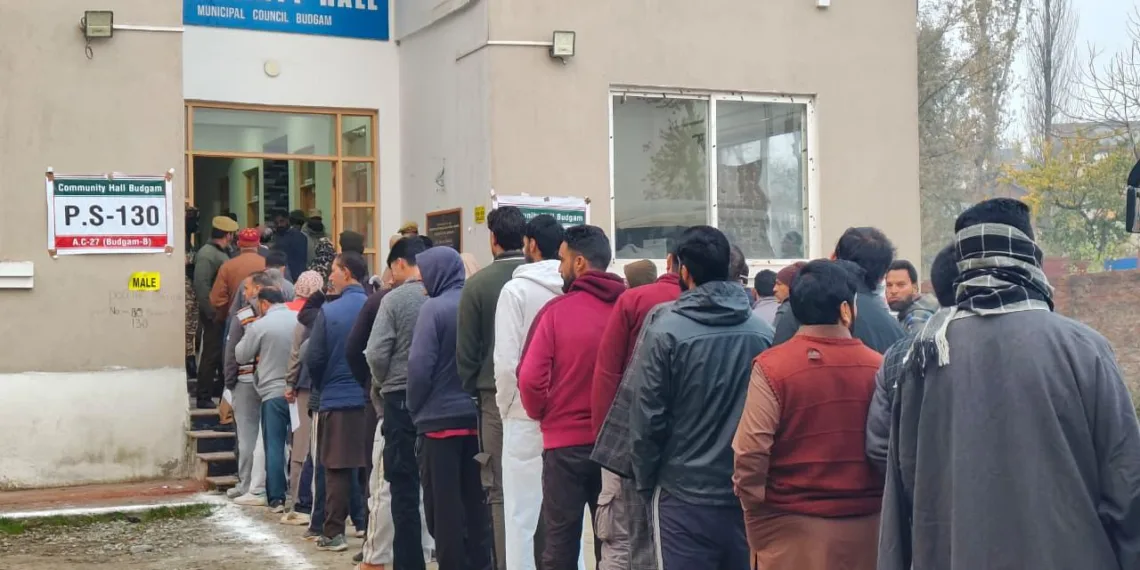 Cold Fails to Deter Voters: Long Queues Mark Early Voting in Budgam Bypoll