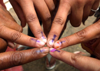 Lok Sabha polls 2024 phase II Over 25.93% voter turnout recorded till 11:00 amLok Sabha polls 2024 phase II Over 25.93% voter turnout recorded till 11:00 am