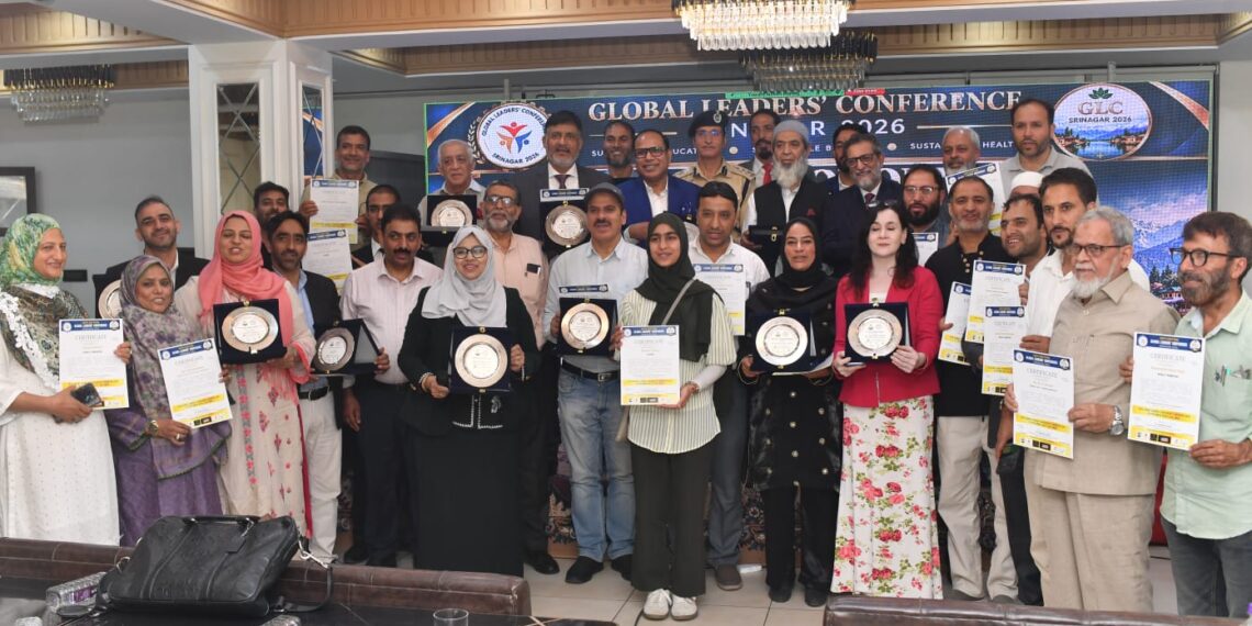 Waheed Jeelani Presents Paper on ‘Art, Culture & Sustainability’, Felicitated at Global Leaders Conference Srinagar