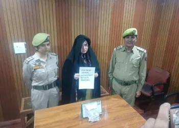 Top Woman Drug Peddler Held in Anantnag; Heroin-Like Substance Recovered